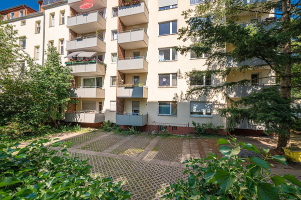 Außenansicht Pkw-Stellplatz Eigentumswohnung in Berlin-Neukölln