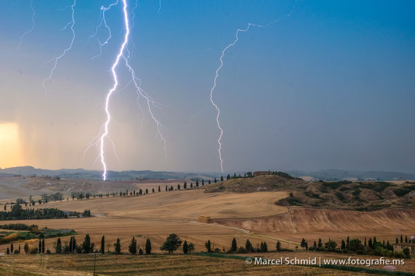 Gewitter über der Crete Senesi, Toscana