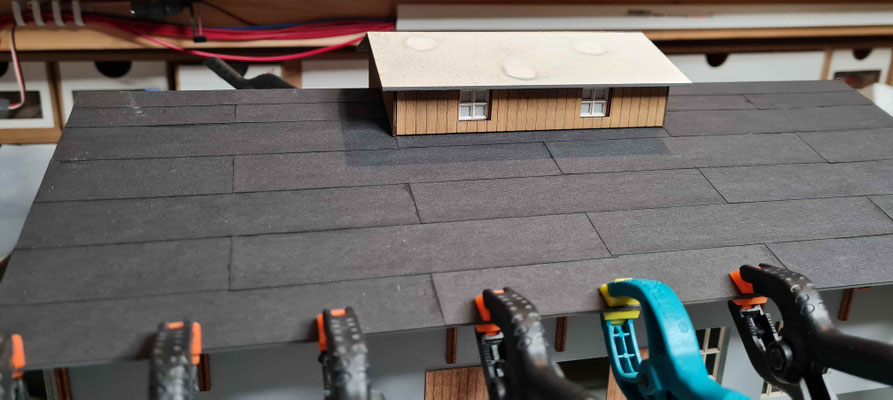 Dachpappe kommt drauf