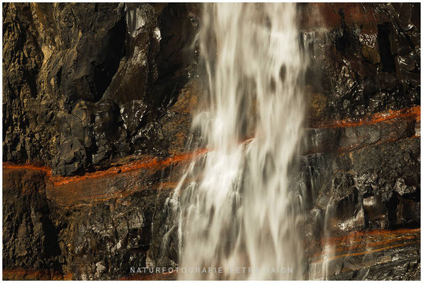 Island - Hochland - Wasserfall