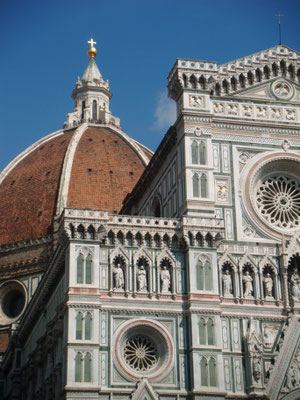 Florenz, 1 Stunde entfernt, ein Besuch sollte im voraus gut geplant sein