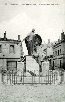 L'autre statue du quartier, place Roquelaine : "la France défendant la civilisation"