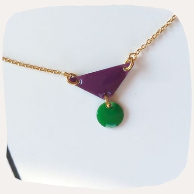 collier plaqué or violet vert