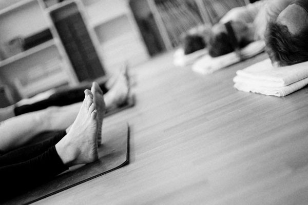 Yoga üben, Savasana, Entspannung, Loslassen
