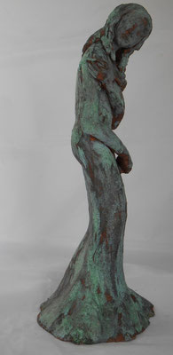 Festival de Cannes terre cuite  patine bronze   35x15x14 cms                                                                             600€