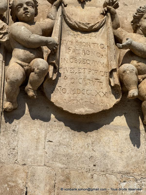 Ostuni : Colonne Sant'Oronzo (XVIII°) - détail