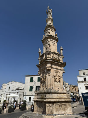 Ostuni : Colonne Sant'Oronzo (XVIII°)