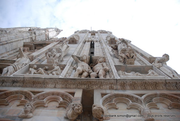 [NU908-2015-0721] Milan - Duomo : Façade (détail)