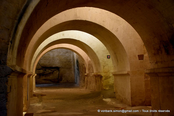 [NU926-2023-6194] 13 - Montmajour - Abbaye Saint-Pierre - Crypte : Transept Sud