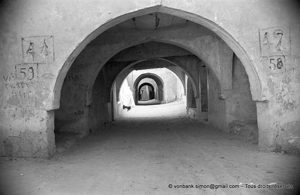 [NB063-1978-13] Temacine-Tamelhat - Rue avec passages couverts