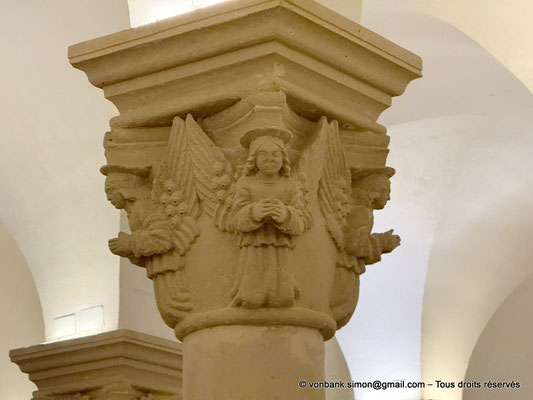Lecce - Duomo - Crypte : Chapiteau (détail)
