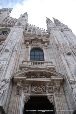 [NU908-2015-0709] Milan - Duomo : Façade (détail)