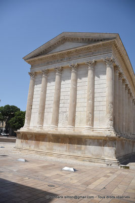 [NU923-2022-4176] Nîmes (Nemausus) - Maison carrée : Façade Sud-Est 