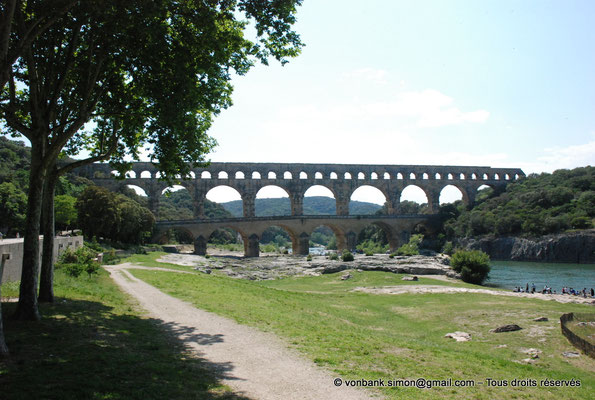 [NU001j-2018-0002] Nîmes (Nemausus) - Pont du Gard : Façade orientale