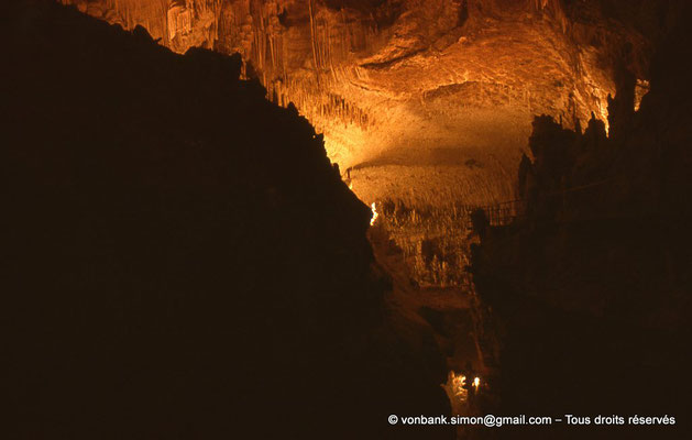 [085-1973-38] Grottes de Jeita