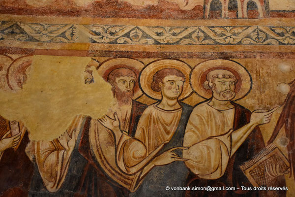 [NU926-2023-5654] 43 - Lavaudieu - Abbaye : Les apôtres -XII°- (partie gauche du registre inférieur de la fresque du réfectoire - détail)