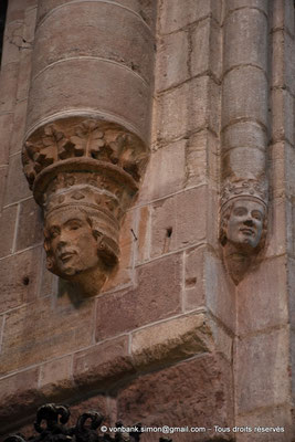 [NU926-2023-5531] 43 - Brioude - Basilique Saint-Julien : Culot à tête couronnée et feuilles de chêne