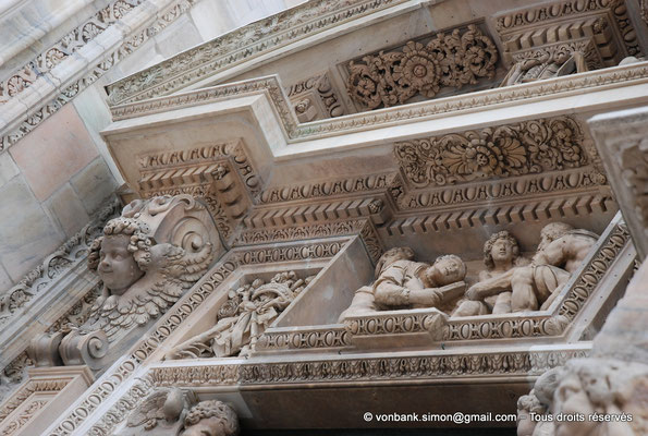 [NU908-2015-0722] Milan - Duomo : Façade (détail)