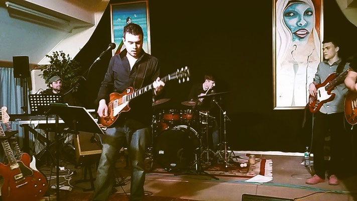 Live - Kultur Saal Weinburg - Niederösterreich / 2017