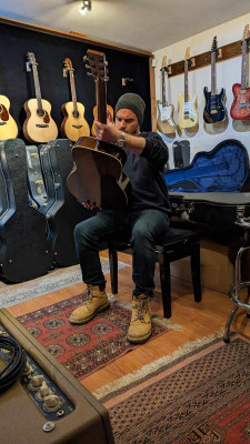 Guitar Shop / Budapest / 2023