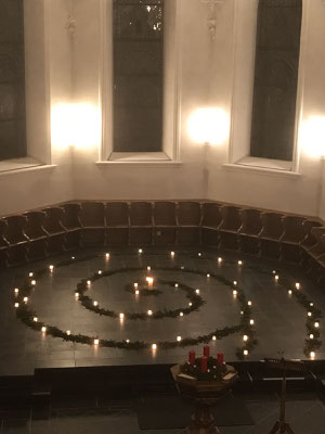 16. Evang. Pfarramt, Kirche