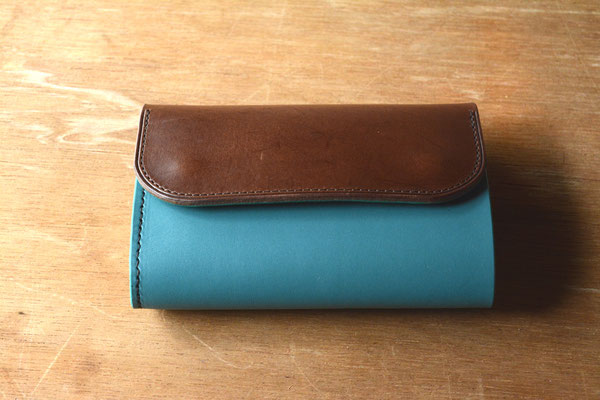 KUBIKI MIDDLE WALLET - KUBIKI LEATHER HAND KUBIKI MIDDLE WALLET - KUBIKI LEATHER HAND