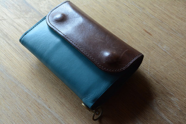 KUBIKI MIDDLE WALLET - KUBIKI LEATHER HAND