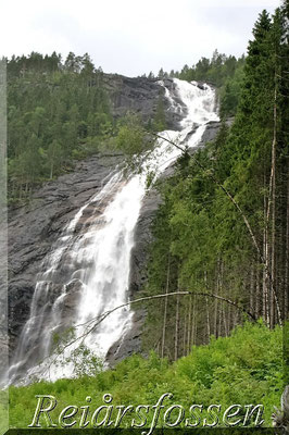 Reiårsfossen
