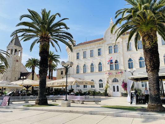 Promenade beim Anleger von Trogir 