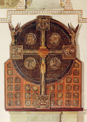 S.Maria zur Höhe, Scheibenkreuz mit Adultera-Reliefmedaillon um 1230