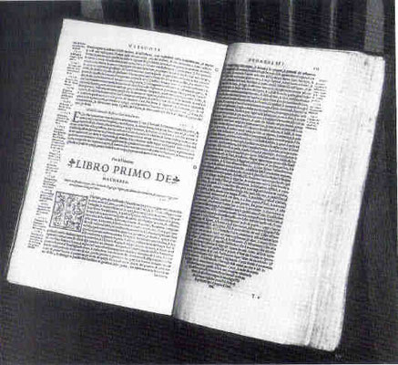 Nat.Bibl.München: Volgareausgabe der Bibel Marmochinos von 1538