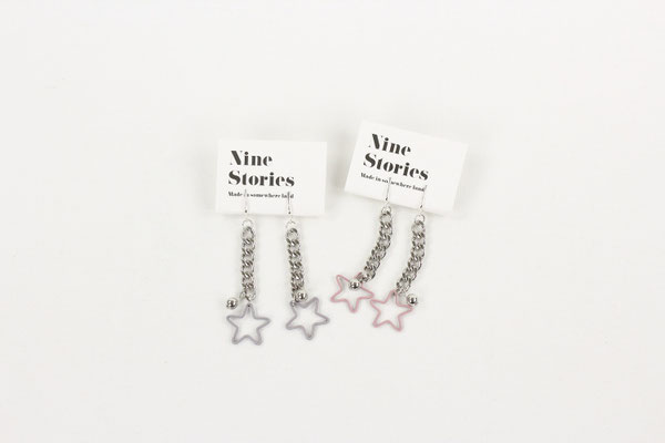 【GS389/GS390】NINE STORIES - シルバーチエーンスターピアス/イヤリング(PINK/BLUE) ￥3,000 +tax