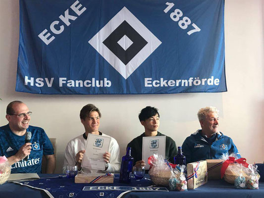 Godoku Sakai, Tatsuya Ito und Jürgen Ahlert sind Ehrenmitglieder des Fanklubs "Ecke 1887"