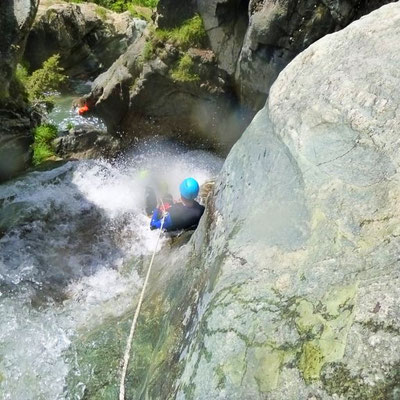 canyoning dans les hautes alpes, canyon de l'eychauda à pelvoux, valouise