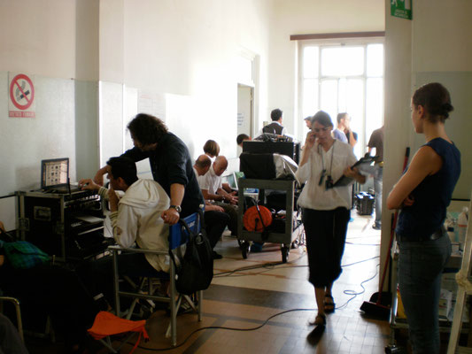 backstage / happy family / G. Salvatores / 2009