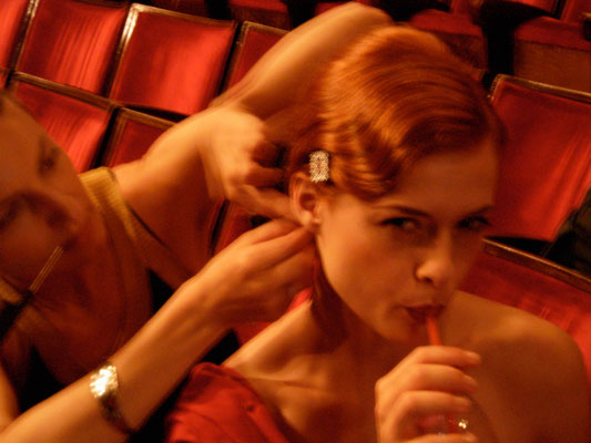 backstage / happy family / G. Salvatores / 2009