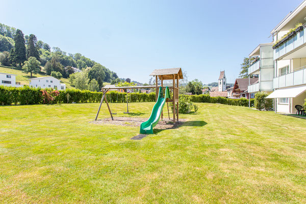 Weitläufige, gepflegte Gartenanlage