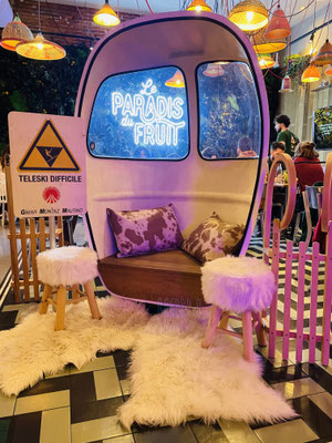 location fauteuil demi cabine télécabine oeuf pour animation noel thème montagne dans restaurant