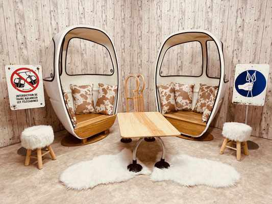 louer pack DUO fauteuils 2 places  blanc  demi télécabine cabine oeuf ski pour animation photobooth Thème montagne hiver