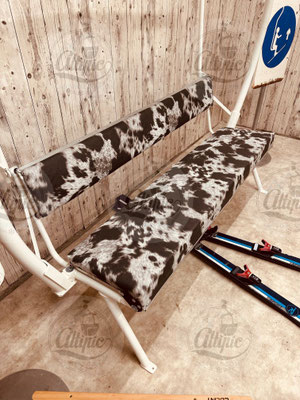Location pack télésiège rouge 3 places pour decor montagne chalet évènement noel