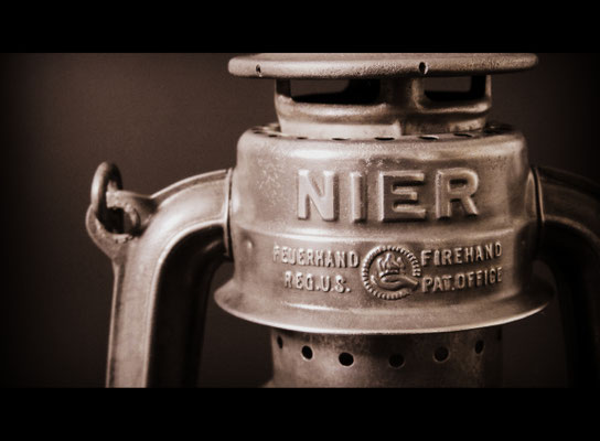 FEUERHAND Nr. 175 NIER EXPORT - The Loveland Lantern Collection FEUERHAND Nr. 175 NIER EXPORT - The Loveland Lantern Collection