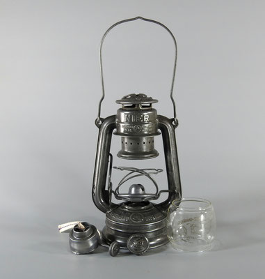 FEUERHAND Nr. 175 NIER EXPORT - The Loveland Lantern Collection FEUERHAND Nr. 175 NIER EXPORT - The Loveland Lantern Collection