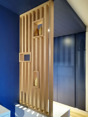 VUE SUR CLAUSTRA DEPUIS LE COULOIR