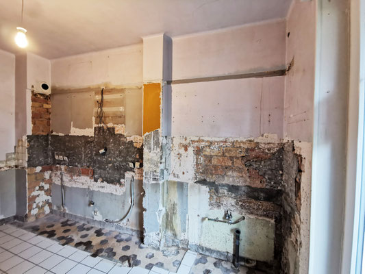 CUISINE EN COURS DE RENOVATION