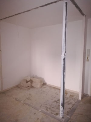 INEDIT :  UNE DESCENTE D'EAU PLUVIALE AU MILIEU DE L'ENTREE ... !