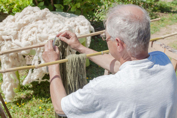 magasin de laine, boutique laine, création, teinture textile, laine, laine locale, laine artisanale, laine à tricoter de france, recette, couleur naturelle, soie, mérinos, alpaga