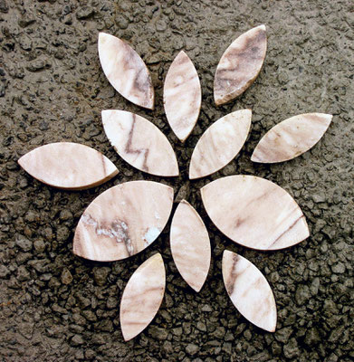 Mosaik aus Marmor-Bohrkernen
