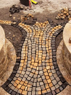 Natursteinarbeiten Pflasterarbeiten Trockenmauer Würzburg