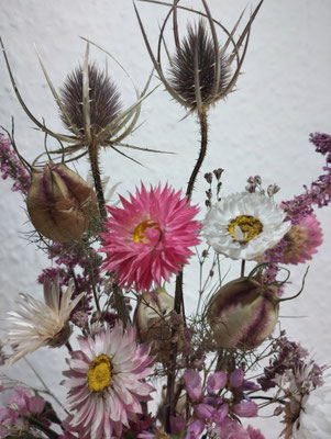 TrockenblumenArrangement "RosaRot"