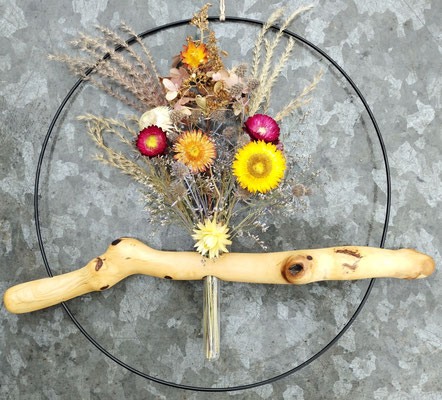 BlütenRing/FlowerLoop mit Trockenblumengestaltung